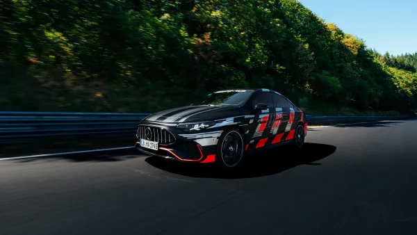 El nuevo Mercedes-AMG CLA 45 eléctrico ya hace historia: récord en Nürburgring antes de llegar a la calle