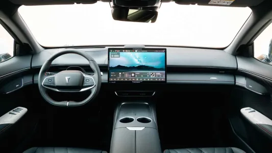 El deepal s07 corrige sus principales puntos debiles para convertirse en un rival mucho mas serio de tesla 7