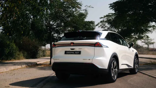 El deepal s07 corrige sus principales puntos debiles para convertirse en un rival mucho mas serio de tesla 19
