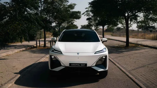 El deepal s07 corrige sus principales puntos debiles para convertirse en un rival mucho mas serio de tesla 22