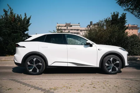 El deepal s07 corrige sus principales puntos debiles para convertirse en un rival mucho mas serio de tesla 30