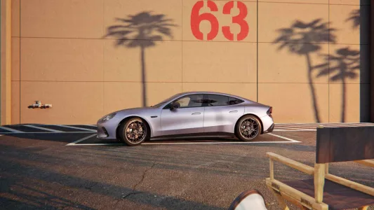 El mercedes amg gt 53 se pasa a la electricidad con 544 cv y un seis cilindros que solo existe en los altavoces 1