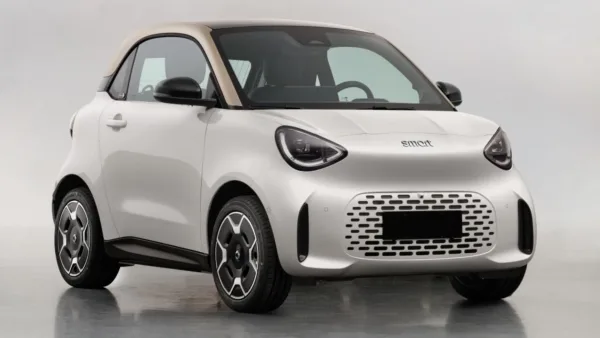 Smart vuelve a fabricar el coche que nunca debió abandonar: el nuevo #2 ya está al descubierto