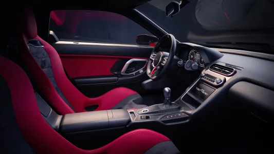 El nuevo interior del nsx de pininfarina tiene tecnologia moderna pero conserva algo cada vez mas raro 6