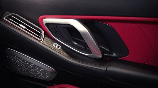 El nuevo interior del nsx de pininfarina tiene tecnologia moderna pero conserva algo cada vez mas raro 8