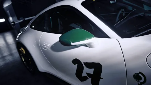 Porsche crea el 911 gt3 definitivo para celebrar los 100 anos de nurburgring pero espana se queda sin el 3