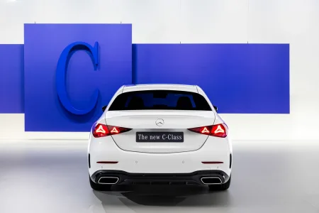 El clase c se resiste a morir mercedes lo renueva profundamente y mantiene hasta un diesel de 200 cv 3
