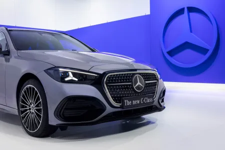 El clase c se resiste a morir mercedes lo renueva profundamente y mantiene hasta un diesel de 200 cv 16