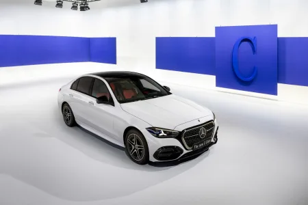 El clase c se resiste a morir mercedes lo renueva profundamente y mantiene hasta un diesel de 200 cv 24