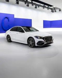 El clase c se resiste a morir mercedes lo renueva profundamente y mantiene hasta un diesel de 200 cv 28