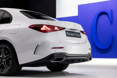 El clase c se resiste a morir mercedes lo renueva profundamente y mantiene hasta un diesel de 200 cv 30
