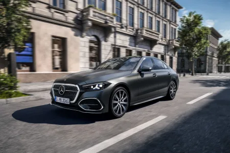 El clase c se resiste a morir mercedes lo renueva profundamente y mantiene hasta un diesel de 200 cv 32