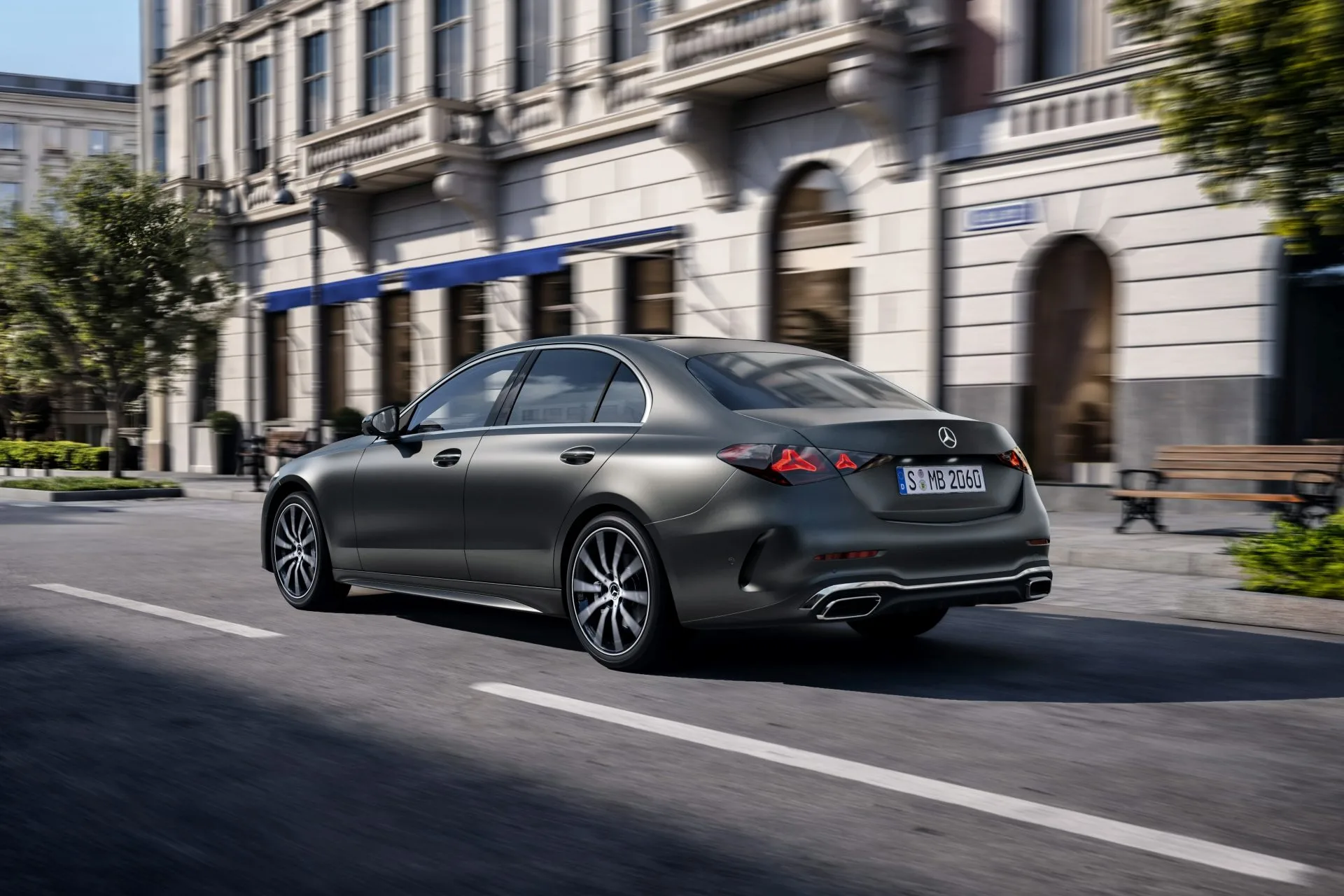El clase c se resiste a morir mercedes lo renueva profundamente y mantiene hasta un diesel de 200 cv 33