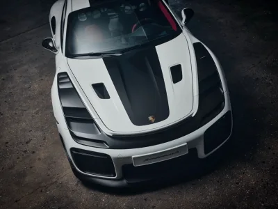 El porsche 911 sin faros de los 80 esta de vuelta un brutal gt2 rs creado para un unico cliente 6