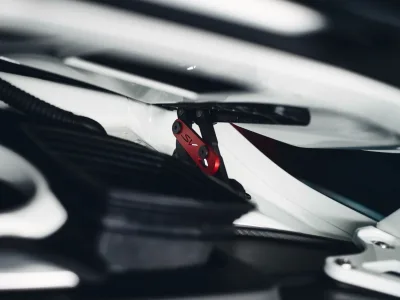 El porsche 911 sin faros de los 80 esta de vuelta un brutal gt2 rs creado para un unico cliente 14