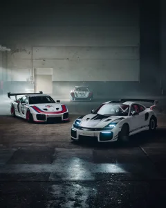 El porsche 911 sin faros de los 80 esta de vuelta un brutal gt2 rs creado para un unico cliente 16