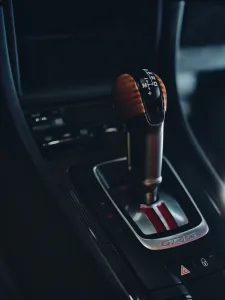 El porsche 911 sin faros de los 80 esta de vuelta un brutal gt2 rs creado para un unico cliente 20