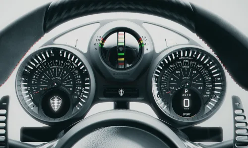 Las reglas mataron este koenigsegg antes de que pudiera competir ahora vuelve con 1 600 cv y matricula 4