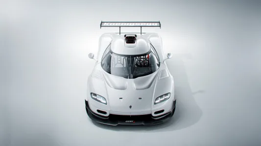 Las reglas mataron este koenigsegg antes de que pudiera competir ahora vuelve con 1 600 cv y matricula 9