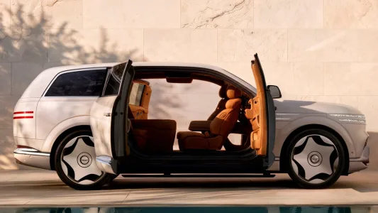 Genesis va a por bmw y mercedes con un suv electrico de 657 cv que copia trucos de rolls royce 1