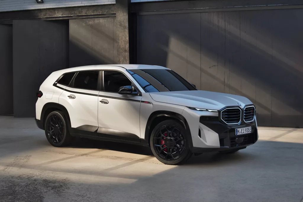 Bmw empieza la gran limpieza de su gama adios al serie 8 y futuro incierto para xm e i4 1