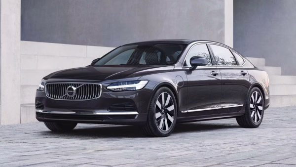 Volvo quiere que te olvides de que su próximo híbrido enchufable tiene motor de gasolina