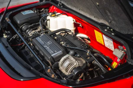 El honda nsx rojo de ayrton senna busca nuevo propietario y apunta a una cifra de siete digitos