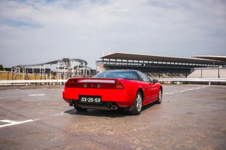 El honda nsx rojo de ayrton senna busca nuevo propietario y apunta a una cifra de siete digitos 1