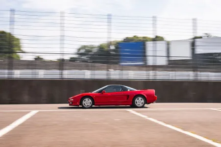 El honda nsx rojo de ayrton senna busca nuevo propietario y apunta a una cifra de siete digitos 3