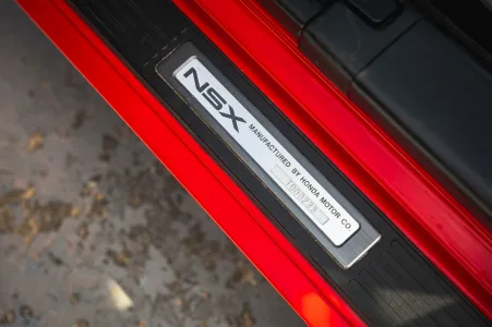 El honda nsx rojo de ayrton senna busca nuevo propietario y apunta a una cifra de siete digitos 7