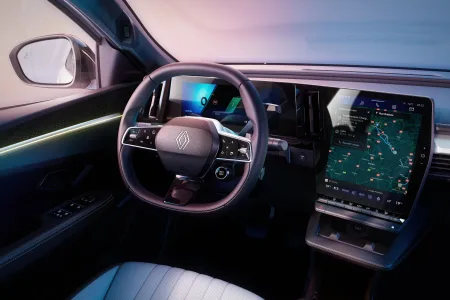 Mas de 640 km con una carga renault mejora el scenic e tech para defenderse de tesla y los suv chinos 11
