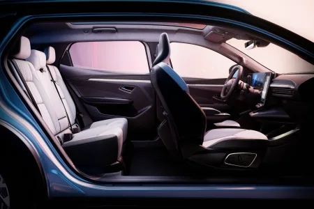 Mas de 640 km con una carga renault mejora el scenic e tech para defenderse de tesla y los suv chinos 13
