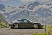 Porsche crea un 911 GT3 para devorar puertos de montaña: cambio manual y solo 100 unidades