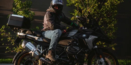 Vuelta a la rutina en moto: qué equipamiento revisar después del verano