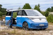 Dormir dos noches con la calefacción puesta y sin arrancar nada: así es la nueva camper eléctrica de Volkswagen