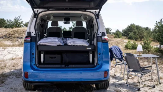 Dormir dos noches con la calefaccion puesta y sin arrancar nada asi es la nueva camper electrica de volkswagen 3