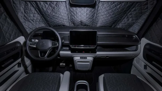 Dormir dos noches con la calefaccion puesta y sin arrancar nada asi es la nueva camper electrica de volkswagen 6