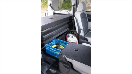 Dormir dos noches con la calefaccion puesta y sin arrancar nada asi es la nueva camper electrica de volkswagen 12