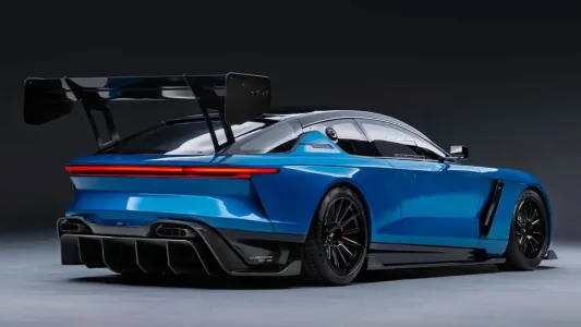 Creias que jensen estaba muerta pero acaba de anunciar un interceptor v8 de hasta 1 200 cv 12
