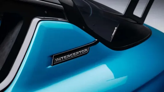 Creias que jensen estaba muerta pero acaba de anunciar un interceptor v8 de hasta 1 200 cv 16