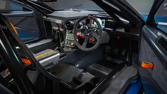 Creias que jensen estaba muerta pero acaba de anunciar un interceptor v8 de hasta 1 200 cv 18
