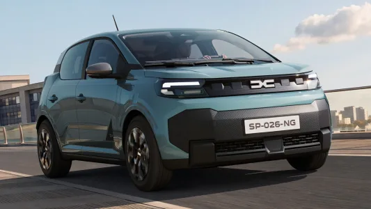 El dacia spring abandona china y se hace europeo nueva bateria lfp y un precio que paga las consecuencias