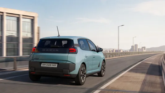 El dacia spring abandona china y se hace europeo nueva bateria lfp y un precio que paga las consecuencias 21
