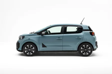 El dacia spring abandona china y se hace europeo nueva bateria lfp y un precio que paga las consecuencias 41