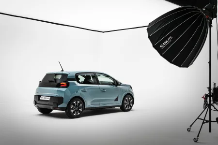 El dacia spring abandona china y se hace europeo nueva bateria lfp y un precio que paga las consecuencias 44