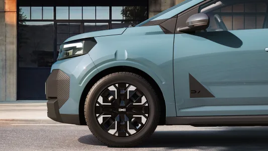 El dacia spring abandona china y se hace europeo nueva bateria lfp y un precio que paga las consecuencias 48