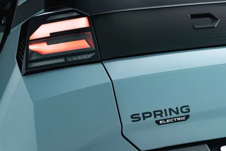 El dacia spring abandona china y se hace europeo nueva bateria lfp y un precio que paga las consecuencias 66