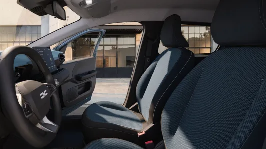 El dacia spring abandona china y se hace europeo nueva bateria lfp y un precio que paga las consecuencias 16