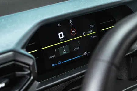 El dacia spring abandona china y se hace europeo nueva bateria lfp y un precio que paga las consecuencias 25