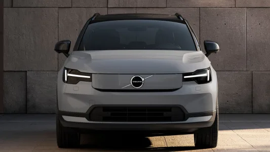 El volvo xc40 se niega a envejecer nuevo diseno y google gemini para seguir dando guerra entre los suv premium 2